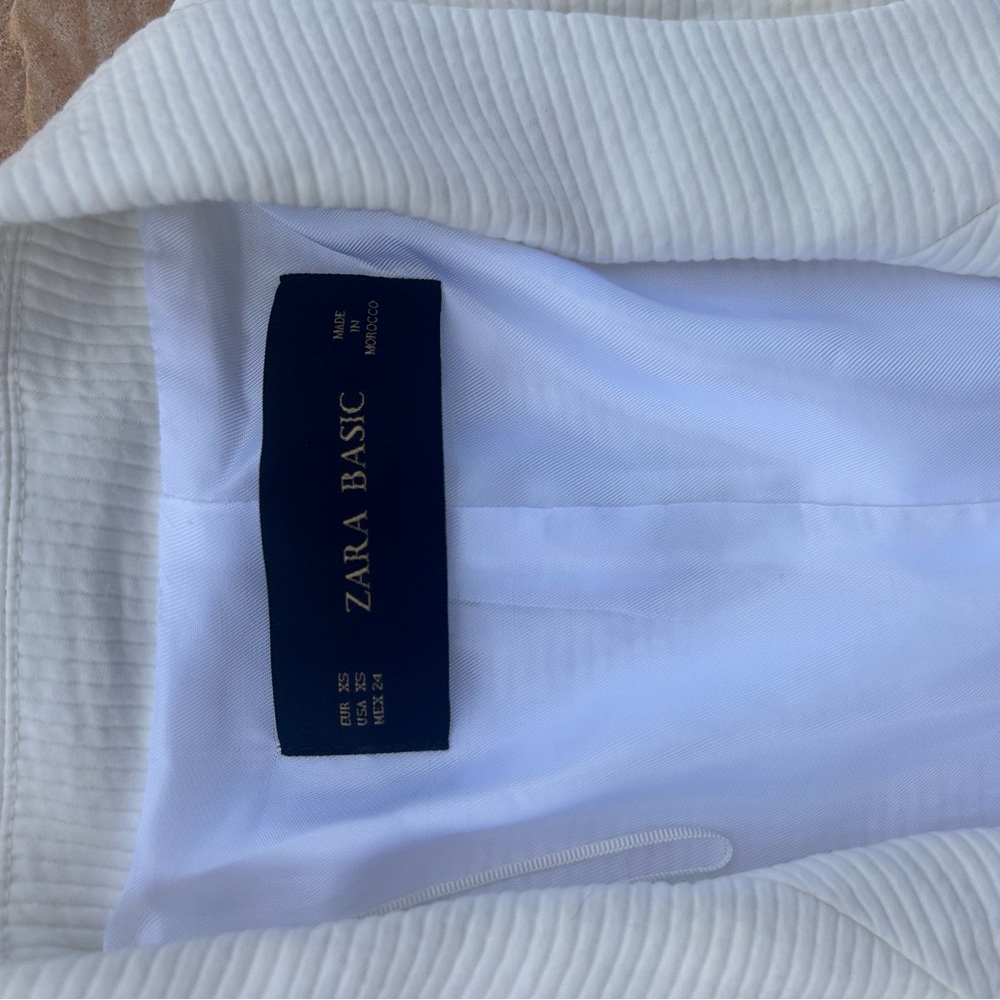 Zara Basic White Ribbed Jacket - Picture 2 of 3